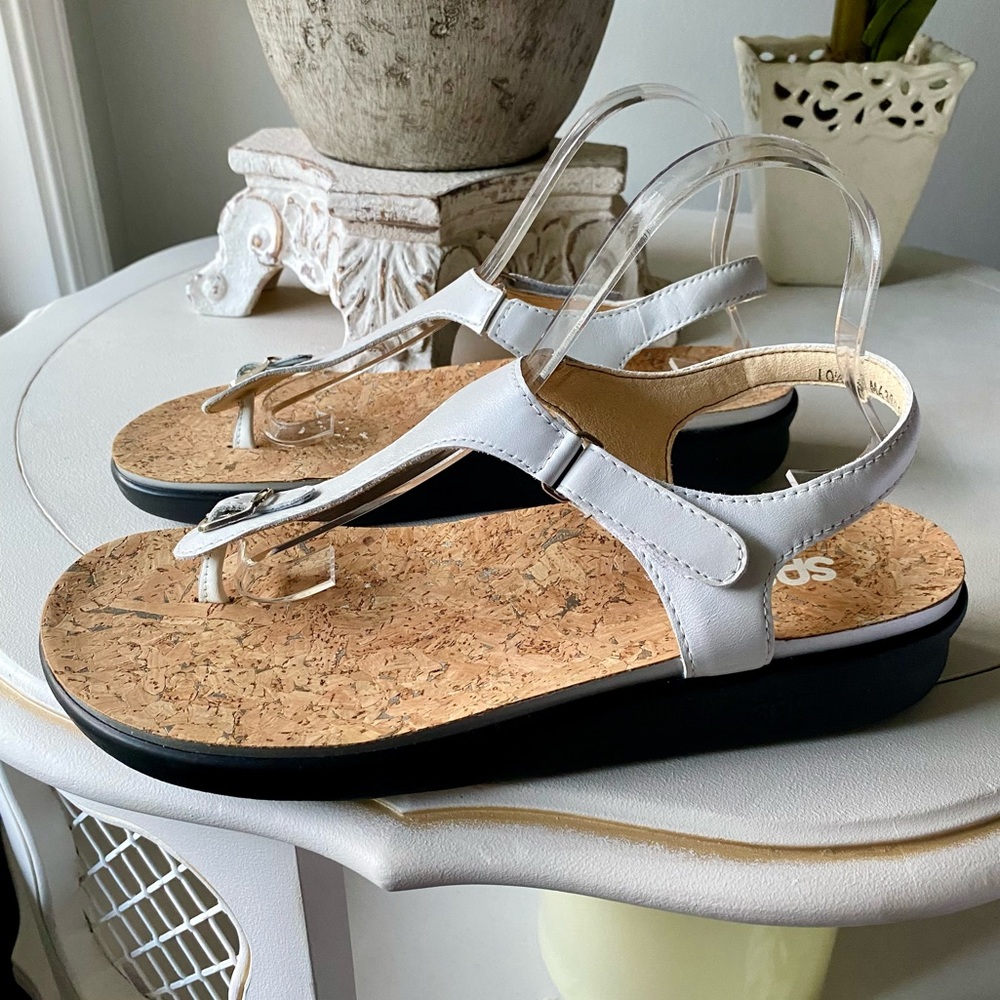 NEW SAS Marina‎ T-Strap Sandals Shoes Womens 10.5 M Pearl White